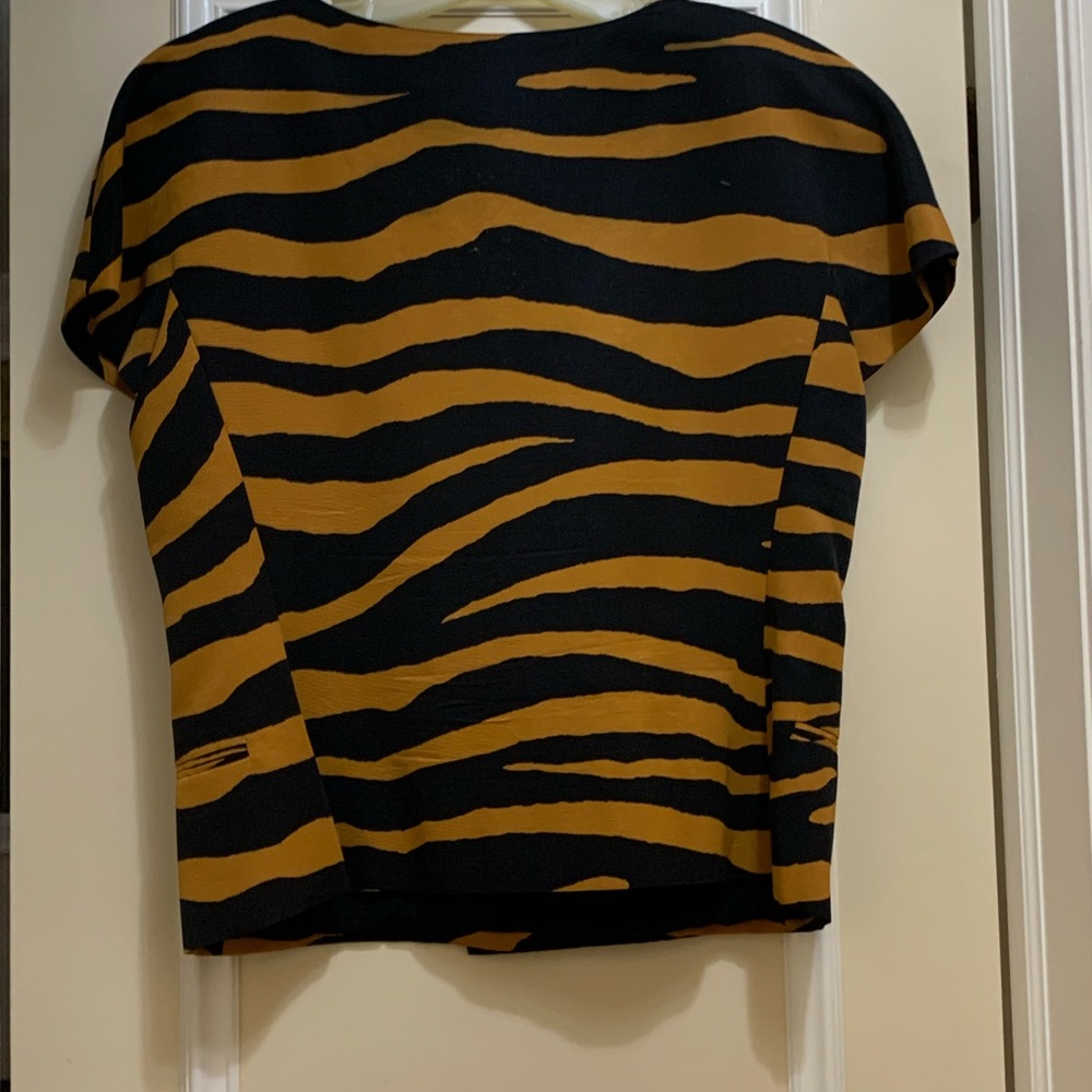 Leopard top - Picture 3 of 3